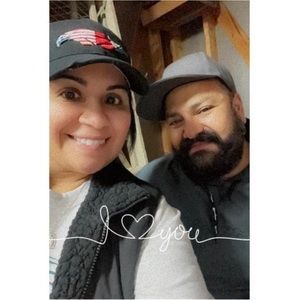 Meet your Posher, Flora